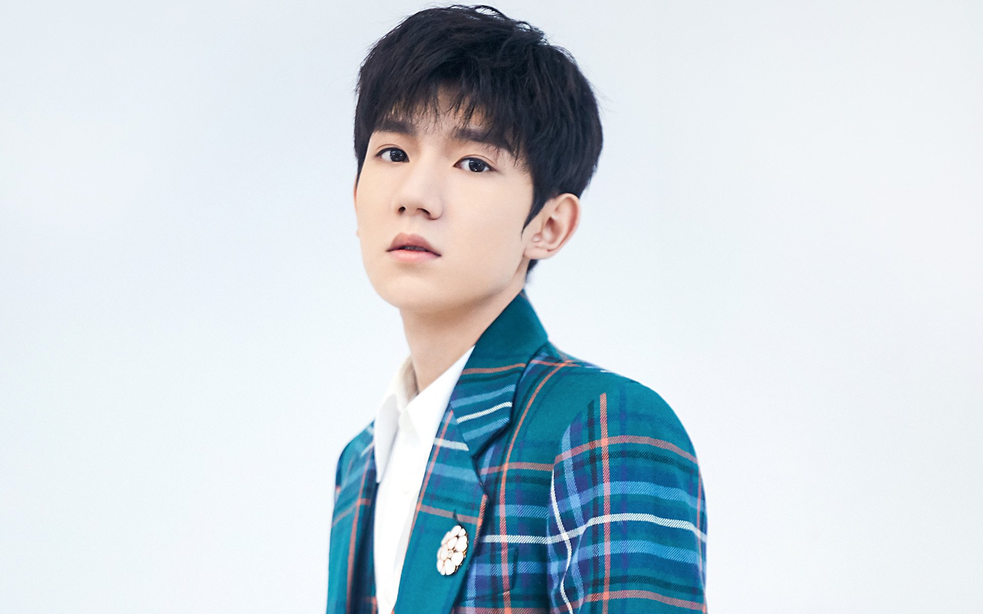 比利亚雷亚尔大胜，继续保持强劲表现，比利亚雷亚尔球队