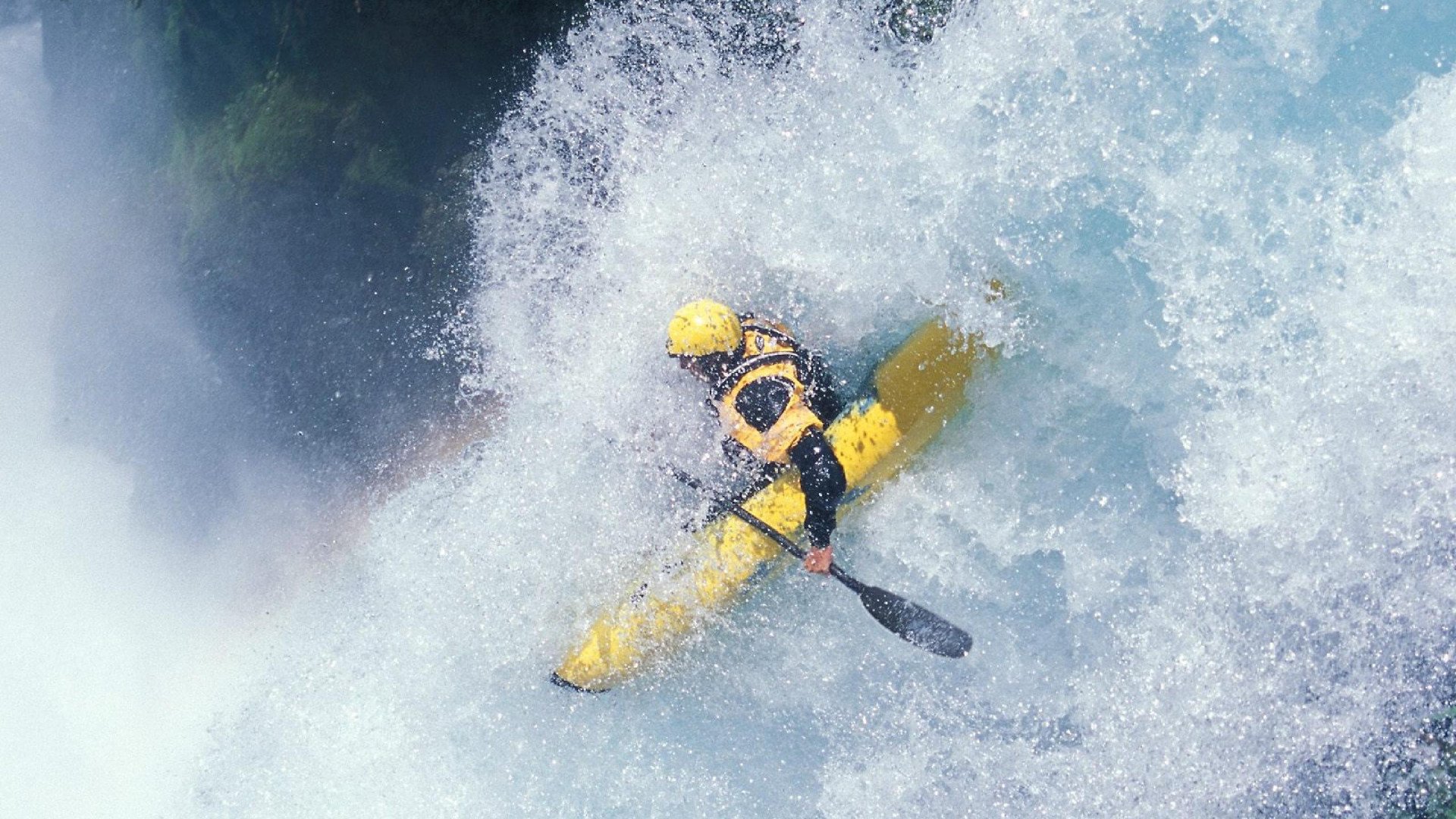 九游app官网下载-五大联赛是否普遍压缩边后卫助攻路线以加强防守平衡，五大联赛最好的边锋